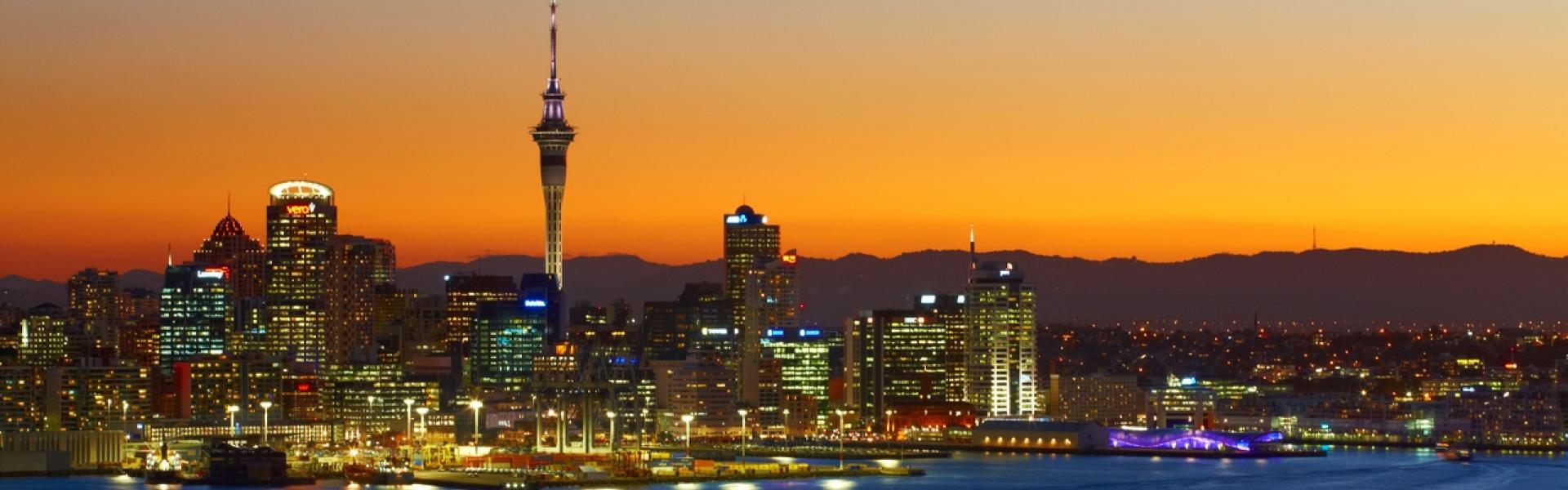 Auckland skyline at sunset_77985