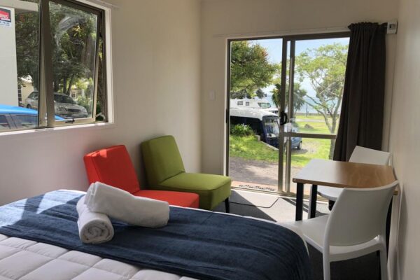 Takapuna Beach Cabin